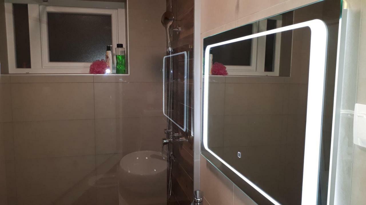 Best4You Apartment - Sea View - 70 M2 - 2 Bedrooms ดูบรอฟนิก ภายนอก รูปภาพ